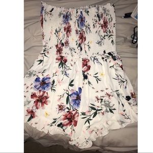 Floral strapless romper